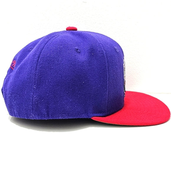 🇨🇦 Mitchell & Ness NBA Toronto Raptors Hat - Picture 8 of 13